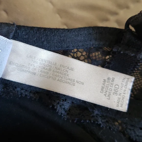 Victoria's Secret Pink and Black Lace Demi Bra - Picture 5 of 9